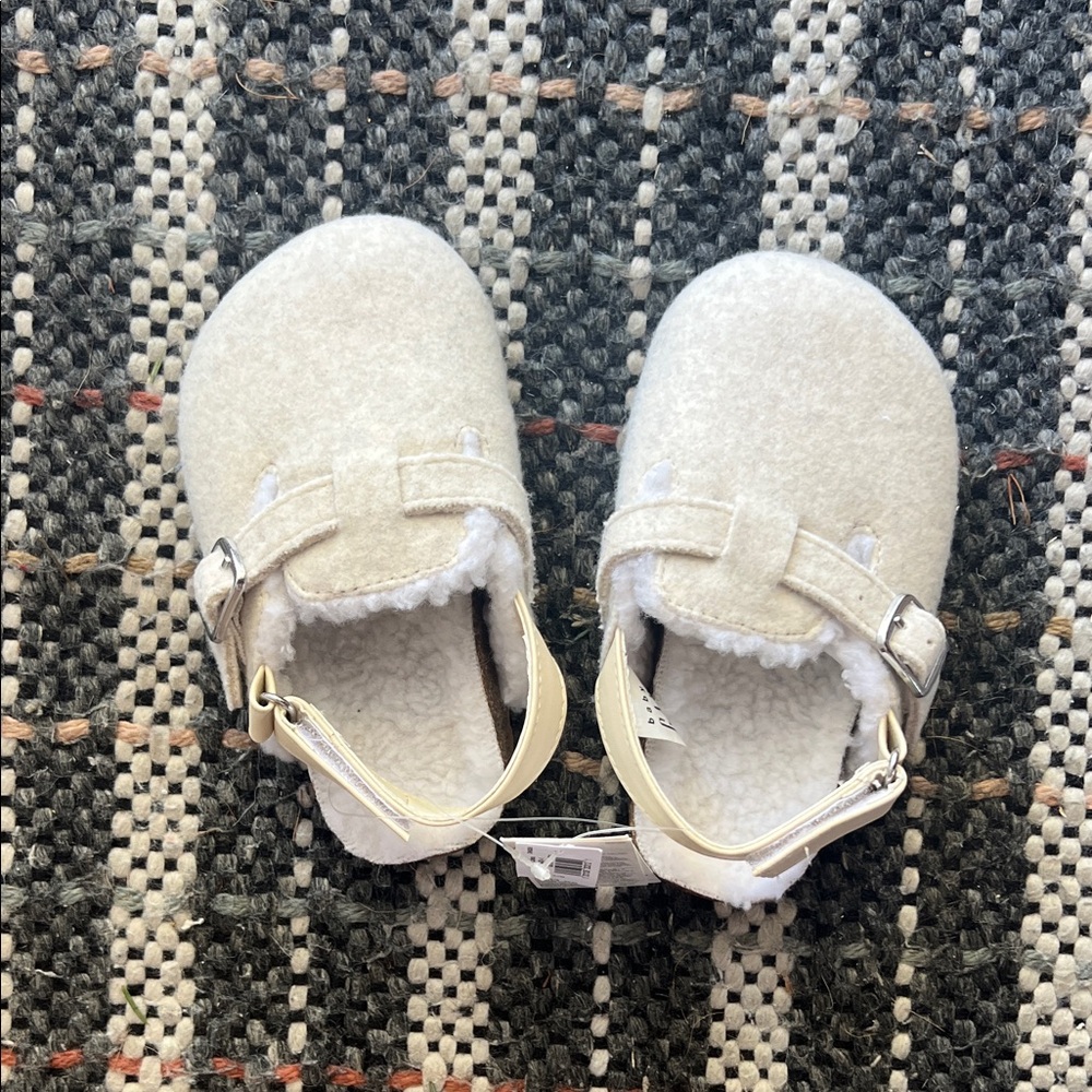 Baby GAP Toddler Sherpa Clogs size 7/8
